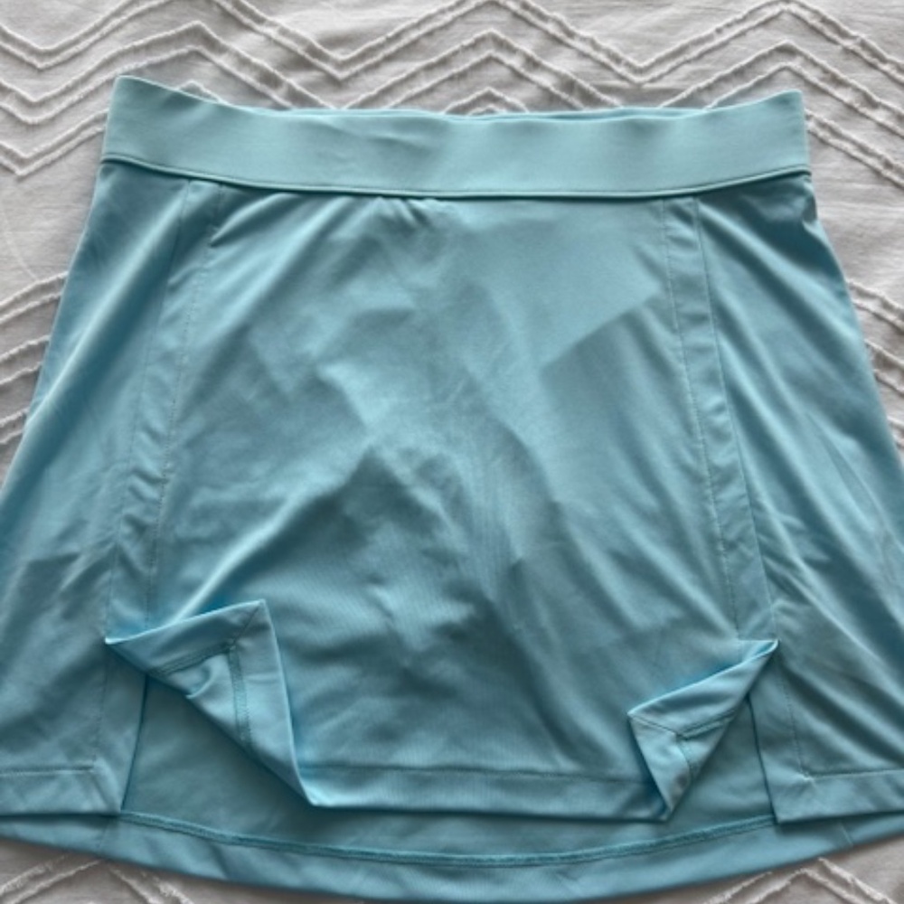 J. Lindeberg Golf/Tennis skort - Baby Blue - NEW - L